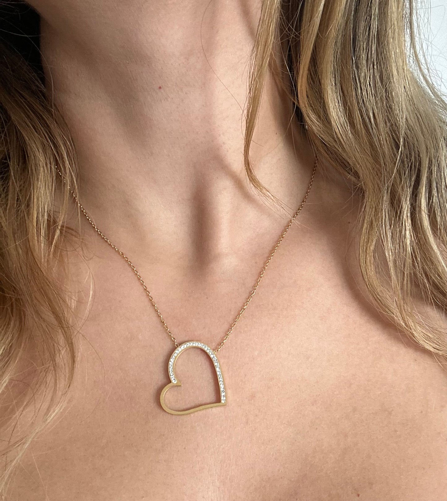 COLLIER GRAND COEUR doré