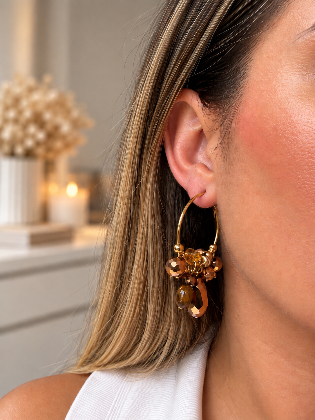 Ambrelia | Boucles d’oreilles créoles à breloques marron en acier inoxydable