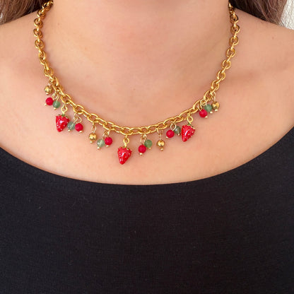Collier charmes strawberries doré